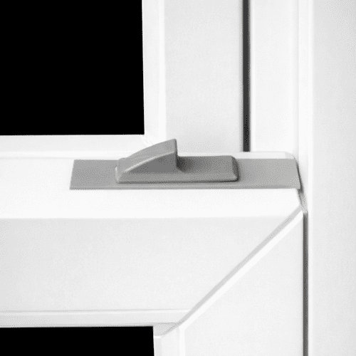 Low profile tilt latch for sleek design and easy tilting